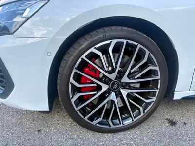 Audi S3 Sportback 2024 — Performance 333 ch, Quattro intégral, 25'000 km seulement — fianco