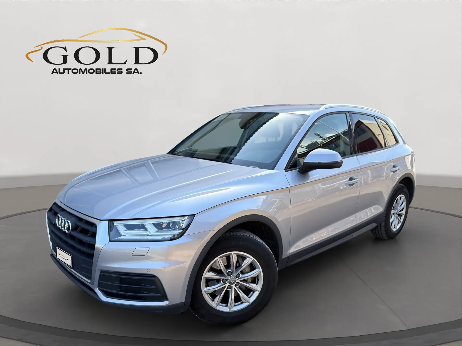Audi Q5 35 TDI quattro S-tronic — SUV premium diesel, 4x4 intégral, expertisé 2026 — vista esterna