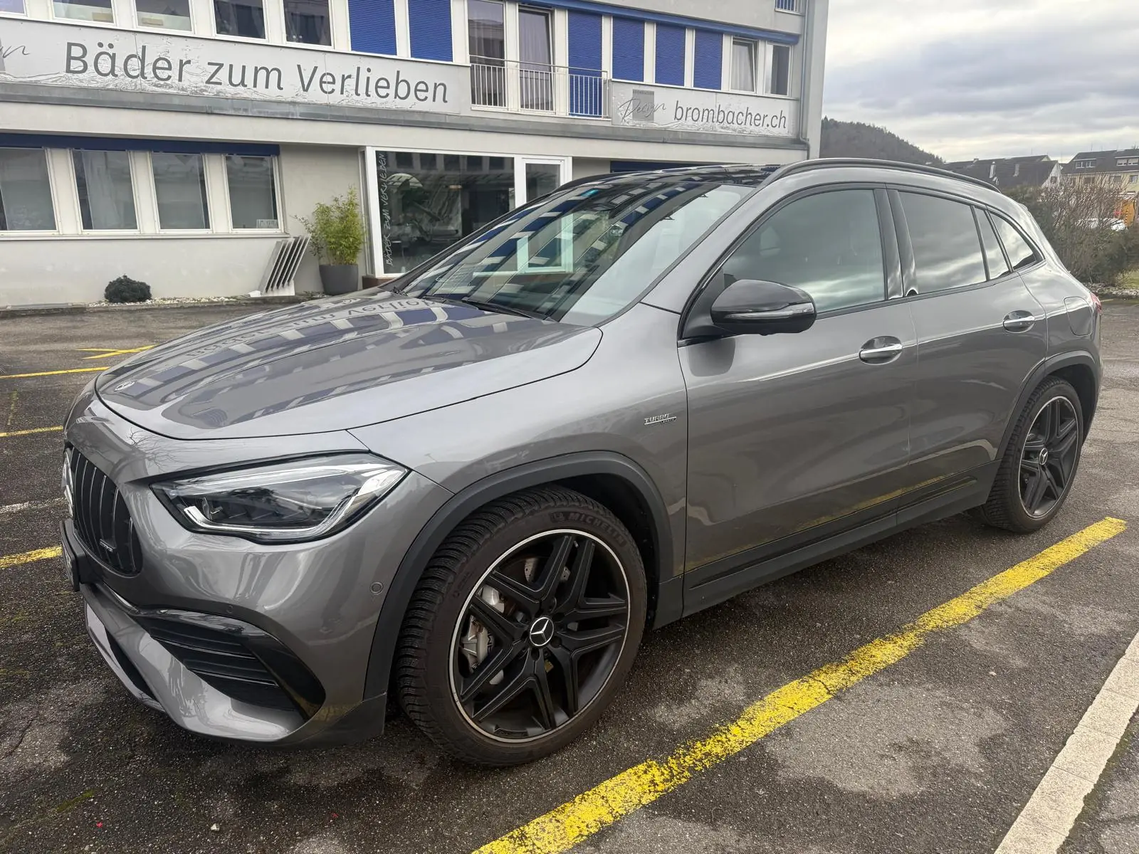 Mercedes-Benz GLA 35 AMG 4matic — SUV compact haute performance, 111'000 km