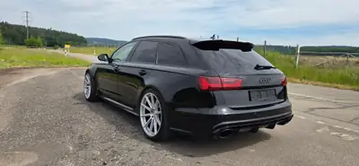 Audi RS6 Avant 4.0 V8 TFSI — Break haute performance 560 ch, black intégral — intérieur