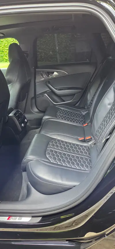 Audi RS6 Avant 4.0 V8 TFSI — Break haute performance 560 ch, black intégral — Miniature 17
