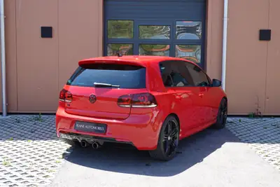 VW Golf 2.0 TSI R 4Motion DSG — Sportive polyvalente, traction intégrale, 270 ch — Miniature 8