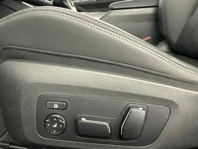 BMW M4 Coupé Competition — 530 ch, Première Main, Garantie Usine 3 ans — Thumbnail 11