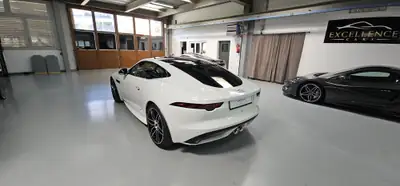 Jaguar F-Type Coupé 3.0 V6 S/C AWD — Sportive British, 380 ch et traction intégrale — Thumbnail 8
