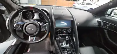 Jaguar F-Type Coupé 3.0 V6 S/C AWD — Sportive British, 380 ch et traction intégrale — Thumbnail 12