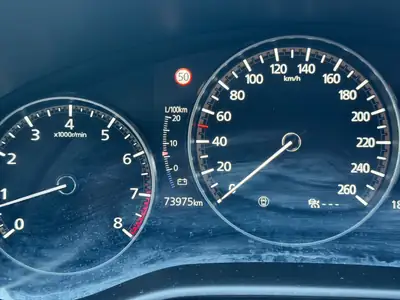 Mazda CX-30 SKYACTIV-G 122 M Hybrid — Compact urbain économe et fiable — Thumbnail 11