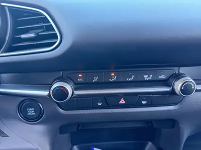Mazda CX-30 SKYACTIV-G 122 M Hybrid — Compact urbain économe et fiable — Thumbnail 16