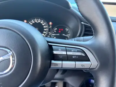 Mazda CX-30 SKYACTIV-G 122 M Hybrid — Compact urbain économe et fiable — Thumbnail 24