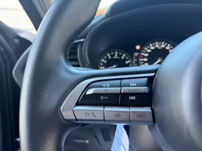 Mazda CX-30 SKYACTIV-G 122 M Hybrid — Compact urbain économe et fiable — Thumbnail 25
