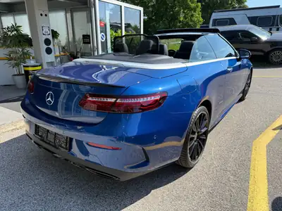 Mercedes-Benz E 200 Cabriolet 4Matic — Décapotable hybride luxe, seulement 7'300 km — interni