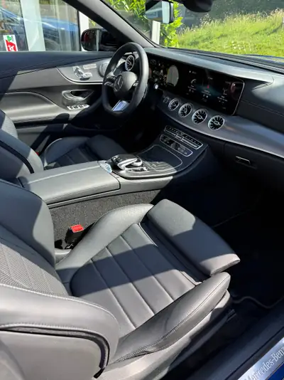 Mercedes-Benz E 200 Cabriolet 4Matic — Décapotable hybride luxe, seulement 7'300 km — dettaglio