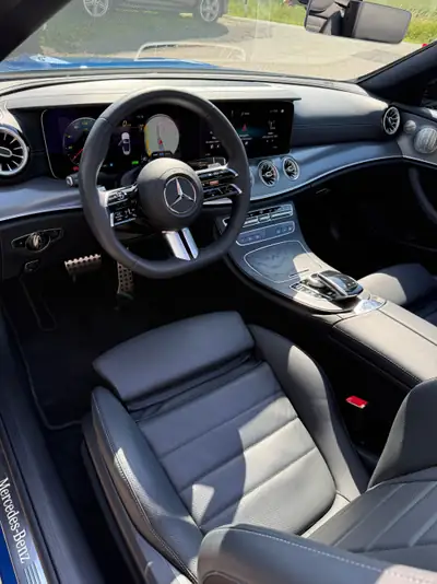Mercedes-Benz E 200 Cabriolet 4Matic — Décapotable hybride luxe, seulement 7'300 km — Miniatura 7