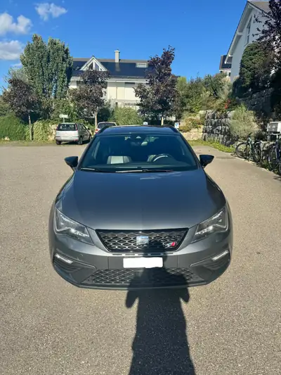 SEAT Leon 2.0 TSI 300 Cupra DSG — Berline sportive, transmission automatique, moteur 300 ch — vista esterna