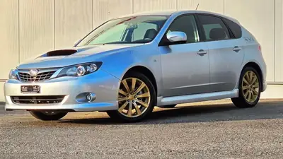 Subaru Impreza 2.5T WRX Swiss — Berline sportive intégrale, 230 ch et transmission manuelle — vista esterna