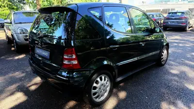 Mercedes-Benz A 160 Classic — Berline compacte automatique, entretien simplifié — tableau de bord