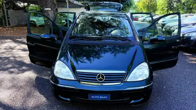 Mercedes-Benz A 160 Classic — Berline compacte automatique, entretien simplifié — Miniature 12