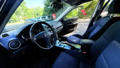 Mazda 6 2.3 16V Sport — Berline élégante, moteur fiable et transmission automatique — Miniature 10