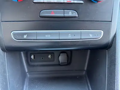 Renault Mégane Grandtour 1.2 Turbo — Break spacieux, sans accident, prêt à partir — Thumbnail 16