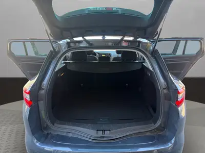 Renault Mégane Grandtour 1.2 Turbo — Break spacieux, sans accident, prêt à partir — Thumbnail 19