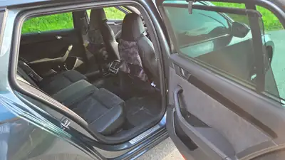 Skoda Superb 2.0 TSI SportLine 4x4 — Break premium boosté à 320 ch, kilométrage modéré — Thumbnail 13