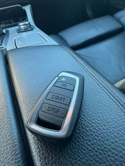 BMW M550d xDrive — Berline sportive diesel, 381 ch et traction intégrale — Miniatura 11
