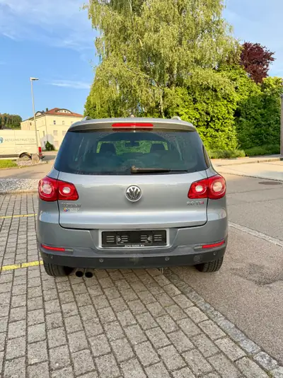 VW Tiguan 2.0 TSI Sport&Style — SUV dynamique, transmission manuelle, 4x4 intégral — Miniature 10