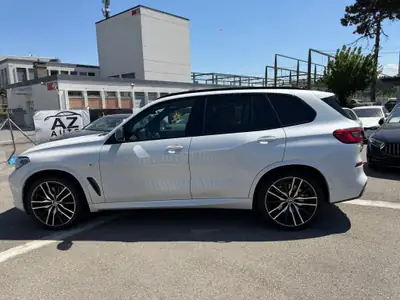 BMW X5 xDrive 40i M-Pack — SUV premium 340 ch, garantie 2 ans, sans accident — Heckansicht