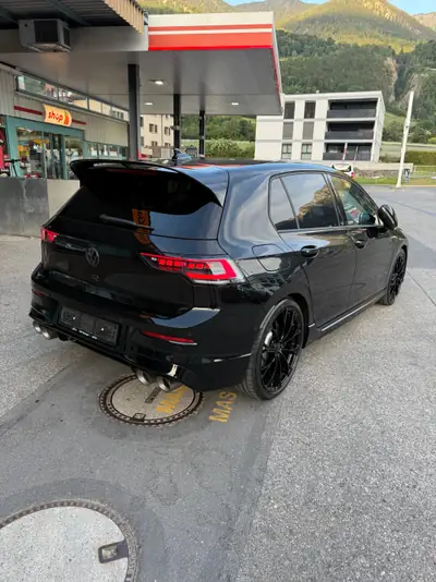 VW Golf 2.0 TSI R Black Edition — 333 ch, 4Motion, Équipement complet — interni
