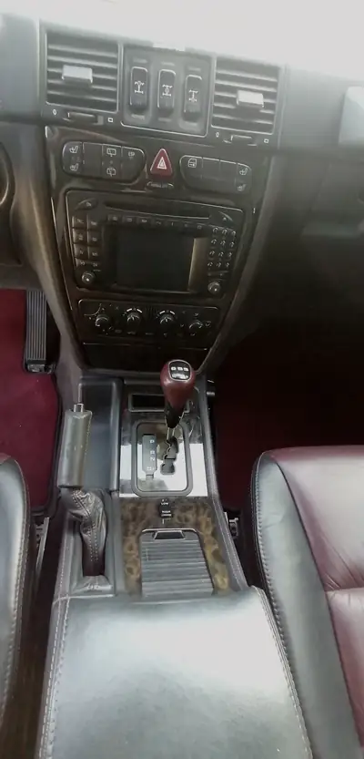 Mercedes-Benz G 55 AMG Lang — Le SUV de légende, 476 ch et transmission intégrale — dettaglio