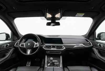 BMW X6 M50d — SUV coupé musclé, 400 ch diesel, équipement complet — intérieur