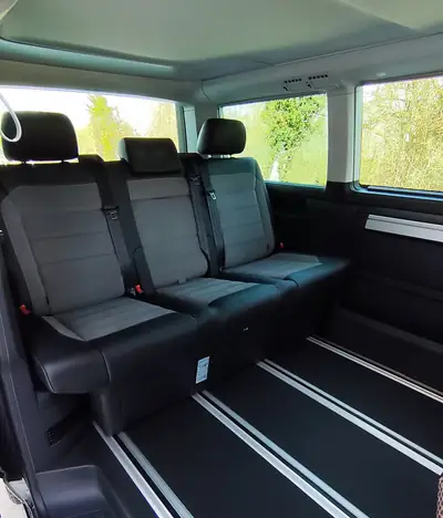 VW T6.1 California 3000 — Camping-car premium diesel 204 PS, kilométrage réduit — cruscotto
