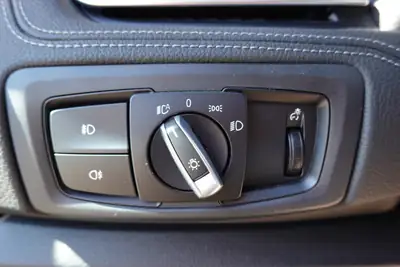 BMW 218d Active Tourer xDrive — Monospace diesel efficace, kilométrage réduit, équipements premium — Miniature 19