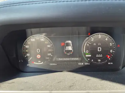 Land Rover Defender 2.0 P400e X — SUV hybride rechargeable, 55'000 km seulement — intérieur