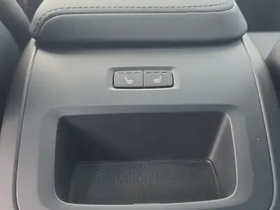 Volvo XC60 2.0 T6 TE Ultra Bright eAWD — SUV hybride rechargeable, 25 km seulement — Miniature 21