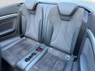 Audi A3 Cabriolet 1.4 TFSI — Découvrable élégante, 122 550 km seulement — Innenraum