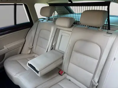 Skoda Superb Combi 1.8 TSI Elegance — Break spacieux, motorisation dynamique, impeccable — Innenraum