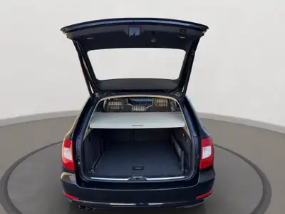 Skoda Superb Combi 1.8 TSI Elegance — Break spacieux, motorisation dynamique, impeccable — Miniatur 15