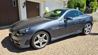 Mercedes-Benz SLK 350 Cabriolet — Roadster sportif Carlsson, 24 000 km seulement — exterior view