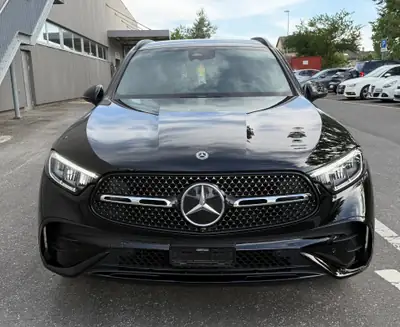 Mercedes-Benz GLC 220 d AMG Line 4matic — SUV premium diesel, 40'000 km seulement — side view