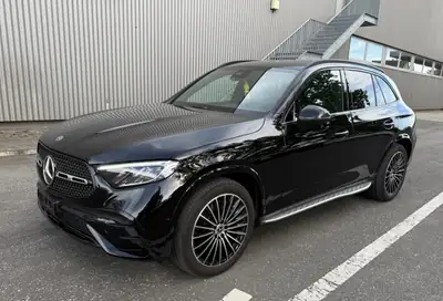 Mercedes-Benz GLC 220 d AMG Line 4matic — SUV premium diesel, 40'000 km seulement — rear view