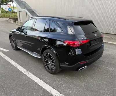 Mercedes-Benz GLC 220 d AMG Line 4matic — SUV premium diesel, 40'000 km seulement — dashboard
