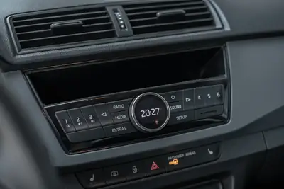 Skoda Fabia 1.0 Active — Citadine fiable, faible kilométrage, garantie 12 mois — Thumbnail 12