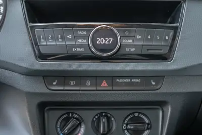 Skoda Fabia 1.0 Active — Citadine fiable, faible kilométrage, garantie 12 mois — Thumbnail 13