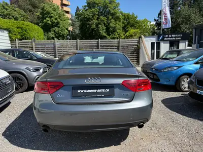 Audi A5 Sportback 1.8 TFSI — Élégance et efficacité, première main suisse — Heckansicht