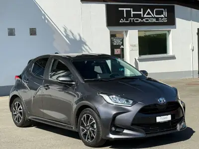 Toyota Yaris 1.5 Premium e-CVT — Hybride économe, premier propriétaire suisse — Miniatura 12