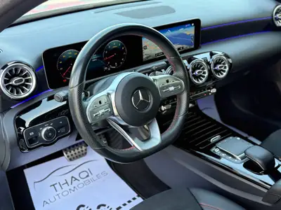Mercedes-Benz A 200 AMG Line — Berline compacte premium, toit panoramique, entretien suivi — Thumbnail 17