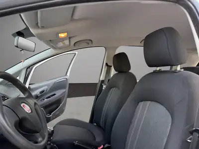 Fiat Punto 1.2 Young 2016 — Citadine fiable, climatisation, sans accident — Thumbnail 21