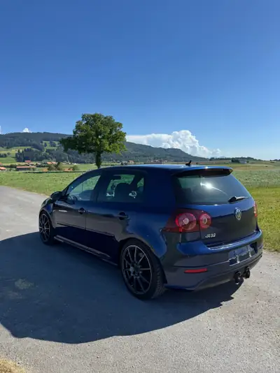 VW Golf 3.2 V6 R32 DSG 4motion — Berline sportive légendaire, 250 ch tous terrains — Miniatura 7
