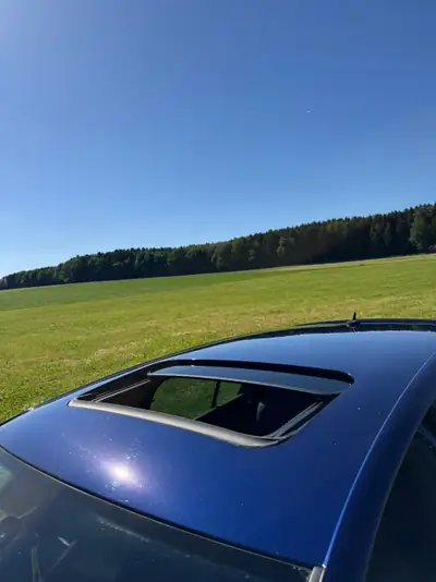 VW Golf 3.2 V6 R32 DSG 4motion — Berline sportive légendaire, 250 ch tous terrains — Miniatura 10