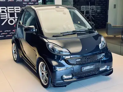 Smart Fortwo Brabus Softouch Cabriolet — Décapotable urbaine 102 ch, entretien certifié — Heckansicht